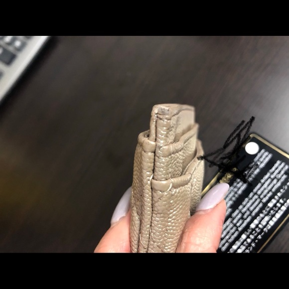 CHANEL Iridescent Caviar Quilted Card Holder used - Picture 7 of 7